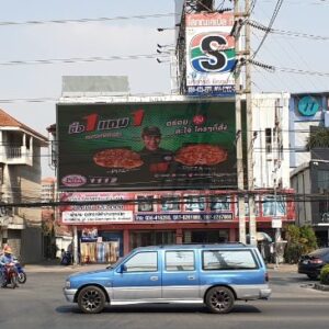 ป้ายโฆษณา LED แยกเทพประสิทธิ์ ถนนสุขุมวิท